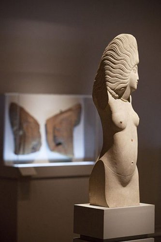 Фоторепортаж с выставки британской скульптуры в Королевской Академии