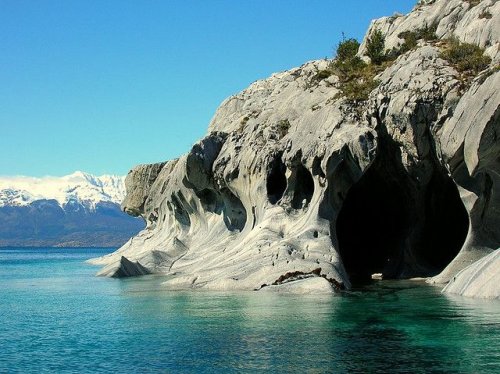 Мраморные пещеры озера Буэнос-Айрес