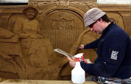 Как создаются скульптуры из песка