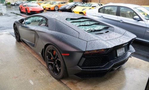 Lamborghini Aventador загорелся на тест-драйве