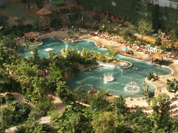 Тропический остров-курорт – самый большой в мире  крытый тропический лес