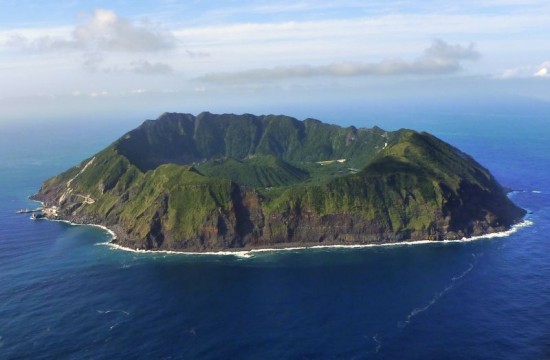 Остров Аогашима, или Жизнь в кратере вулкана
