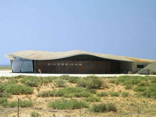 Строительство футуристического космопорта «Америка» в Нью-Мексико приближается к завершению