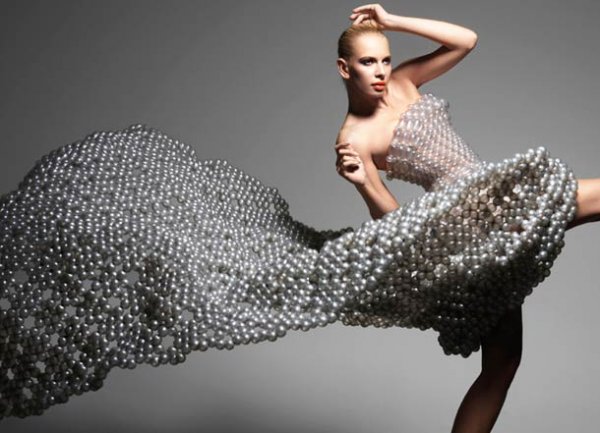 Изумительные платья из воздушных шаров
