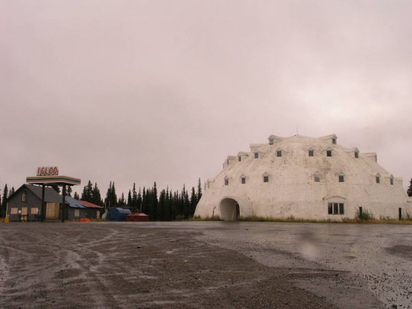Заброшенный отель Иглу-сити (16 фото)