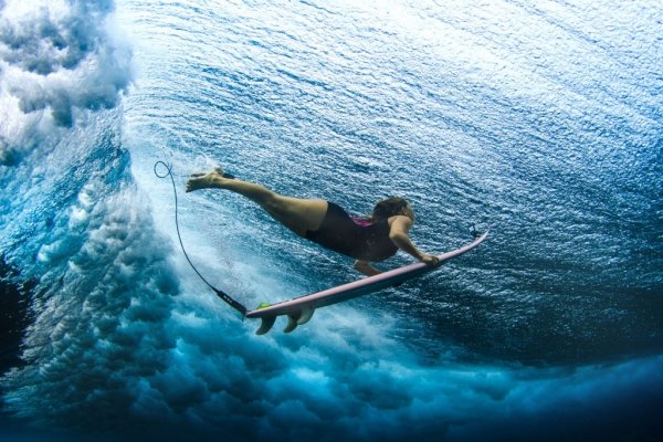 Гавайские серфингисты через объектив фотографа Сары Ли (13 фото)