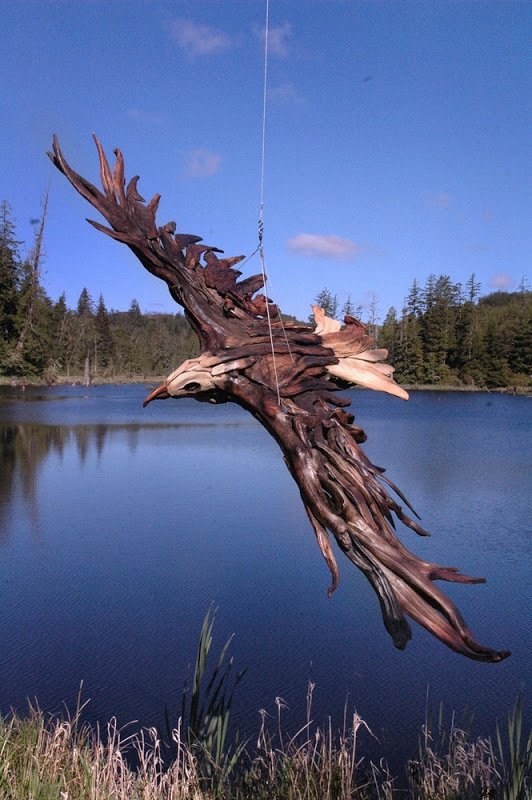 Поразительные скульптуры Джеффро Уитто из лесоматериала, прибитого к берегу