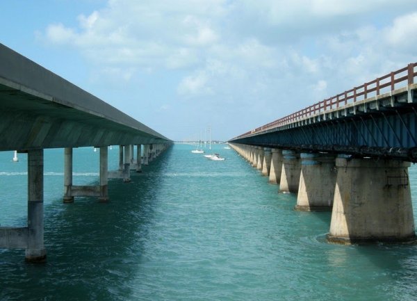 Семимильный мост во Флориде (12 фото)