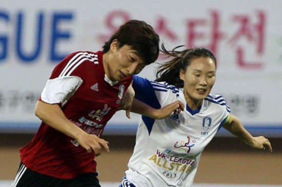 Тренеры футбольных команд потребовали проверки пола футболистки из Южной Кореи, забившей 19 голов в 22 играх