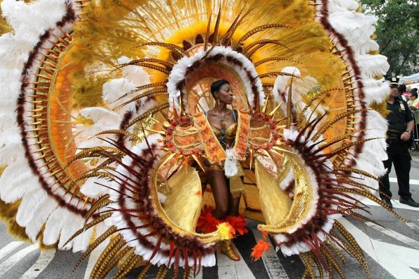 В Нью-Йорке прошёл Карибский карнавал-2014 (14 фото)