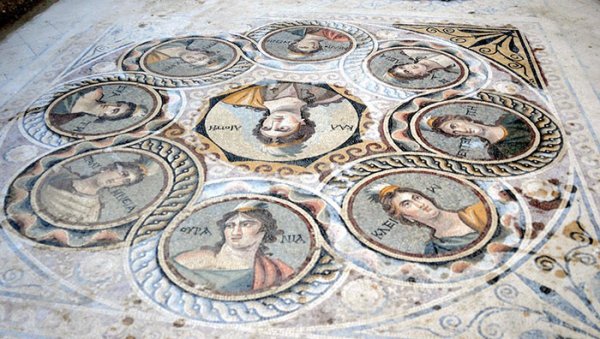 2000-летняя мозаика обнаружена в Турции (14 фото)