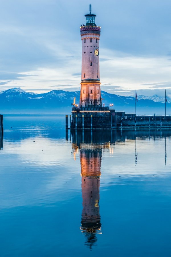 Красивые маяки в разных уголках планеты (15 фото)