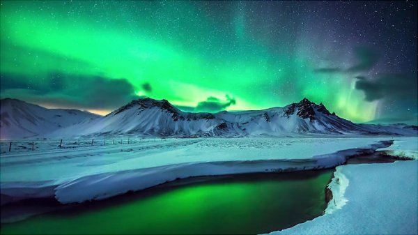 Потрясающее северное сияние над Гренландией и Исландией (12 фото + видео)