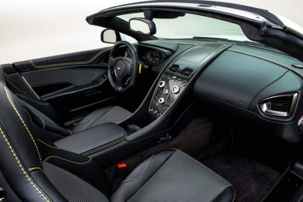 Юбилейный суперкар от Aston Martin (11 фото)