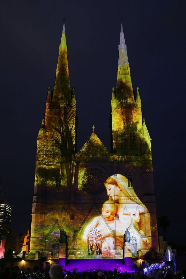 Рождественское световое шоу в Сиднее (13 фото)