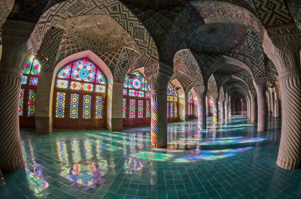 Радужная мечеть в фотографиях Рамина Рахмани Неджада (18 фото)