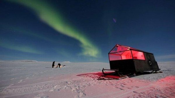 В Финляндии создали отель, который передвигается на лыжах