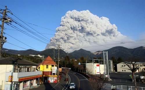 Извержение вулкана Симмоэ