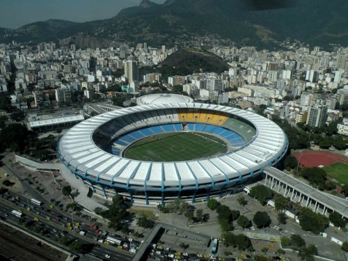 Самые впечатляющие фото стадионов планеты