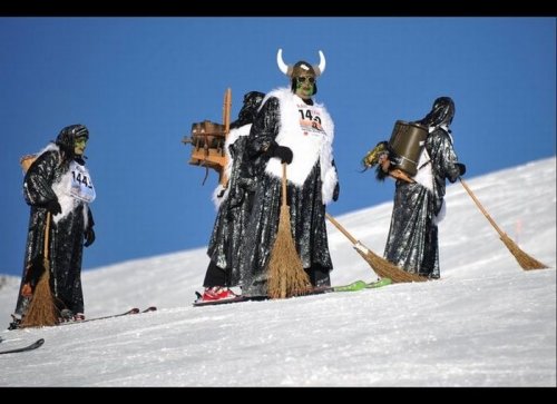 Лыжная гонка в Белальп среди ведьм