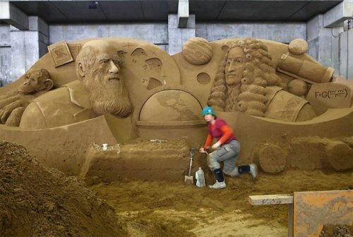 Как создаются скульптуры из песка