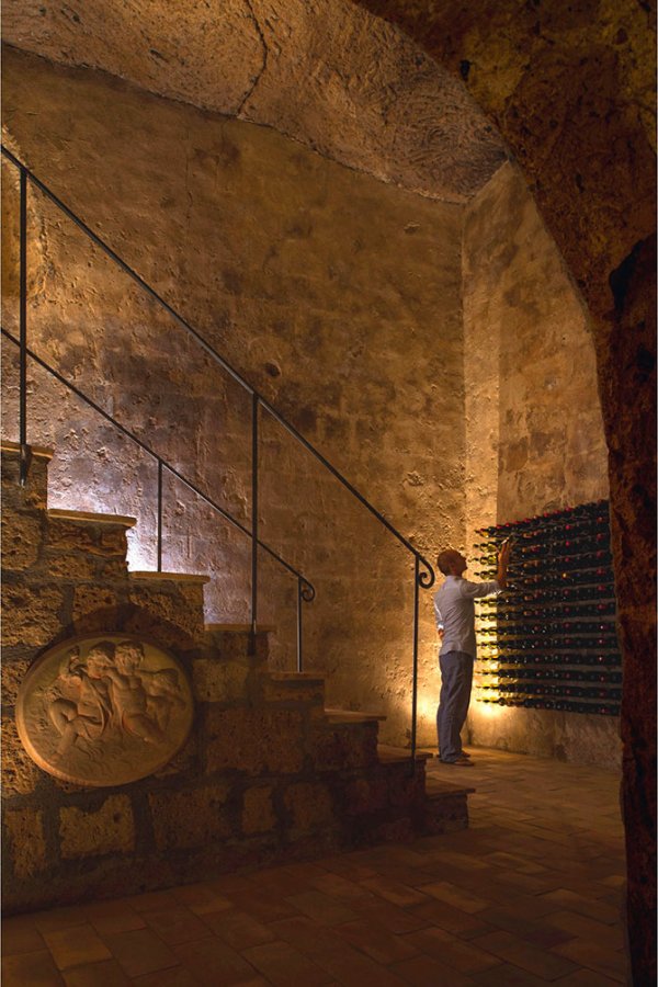 Резиденция Domus Civita, высеченная в пещерах
