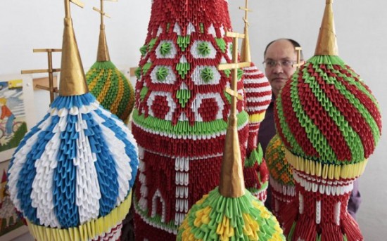 Учитель из России создаёт невероятные модульные макеты знаменитых соборов из оригами