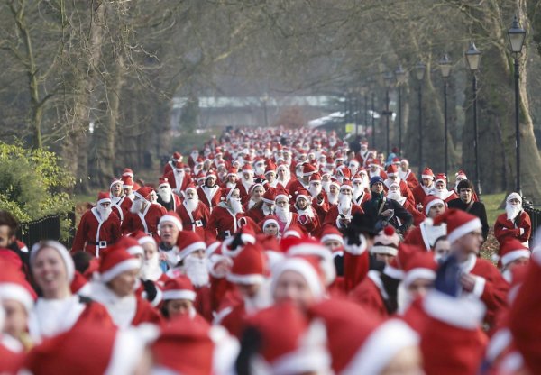 Лондонский пробег Санта-Клаусов