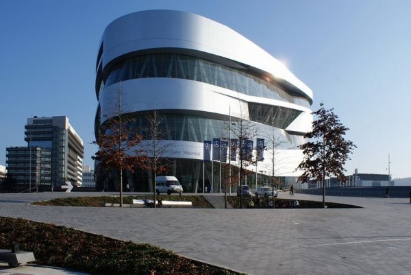 Самый мощный искусственный торнадо – в музее Mercedes-Benz