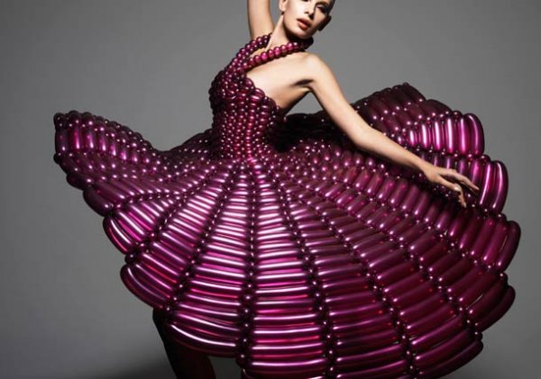 Изумительные платья из воздушных шаров