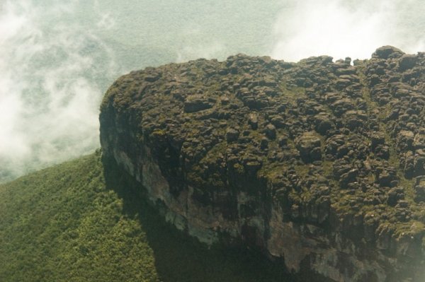 Столовые горы или Тепуи в Венесуэле