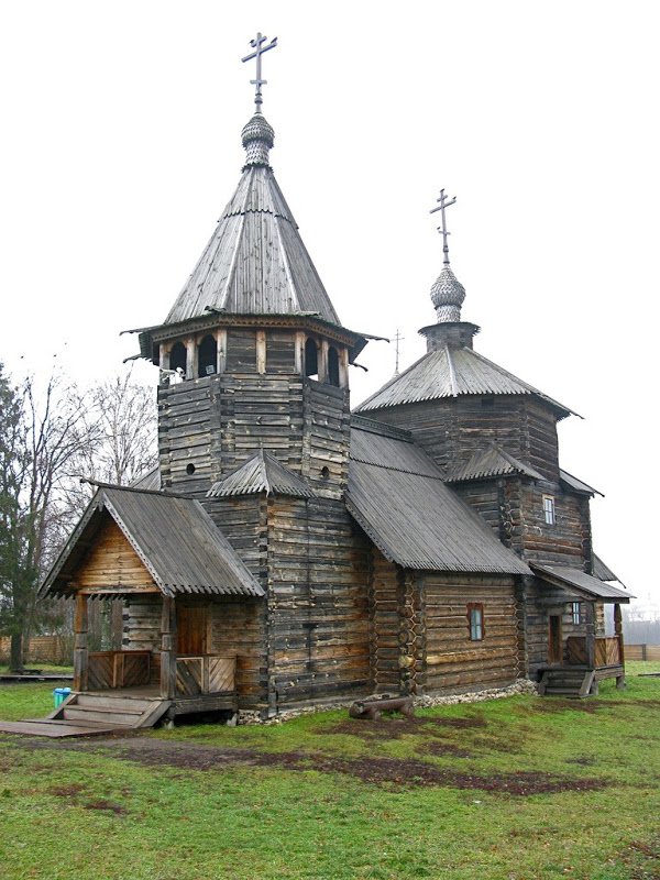 12 Великолепных деревянных церквей России