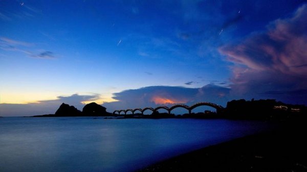 Драконий мост на Тайване (14 фото)