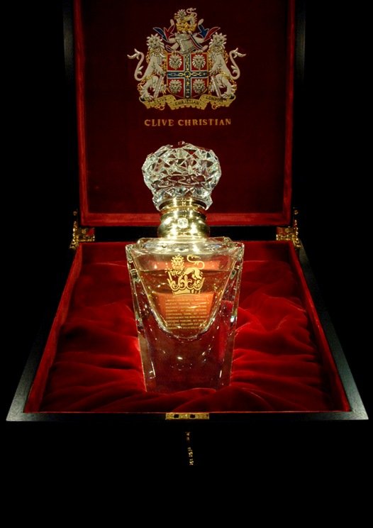 Clive Christian Imperial Majesty – самые дорогие духи в мире (4 фото)