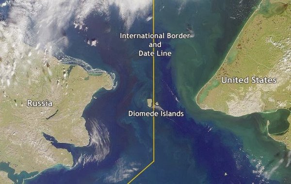 Острова Диомида: Два острова, разделённых американо-российской границей и Международной линией перемены дат (8 фото)