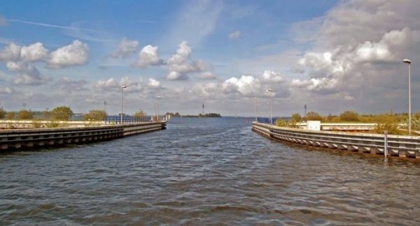 Акведук Veluwemeer в Голландии (12 фото)