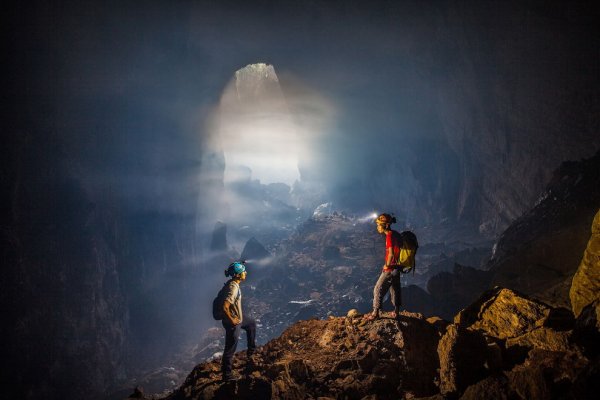 Пещера Шондонг во Вьетнаме – крупнейшая на планете (24 фото)