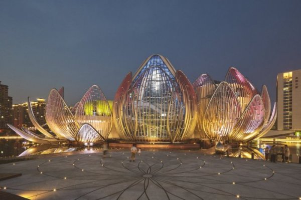 Уникальный архитектурный проект "Лотос" в Китае (12 фото)