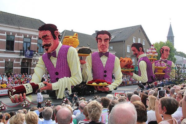 В Нидерландах прошёл парад цветов Corso Zundert 2014 (27 фото)