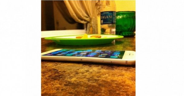 Гнущийся дефект смартфонов iPhone 6 Plus (7 фото + видео)