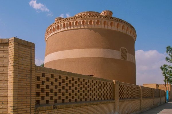 Голубиные башни Ирана (15 фото)