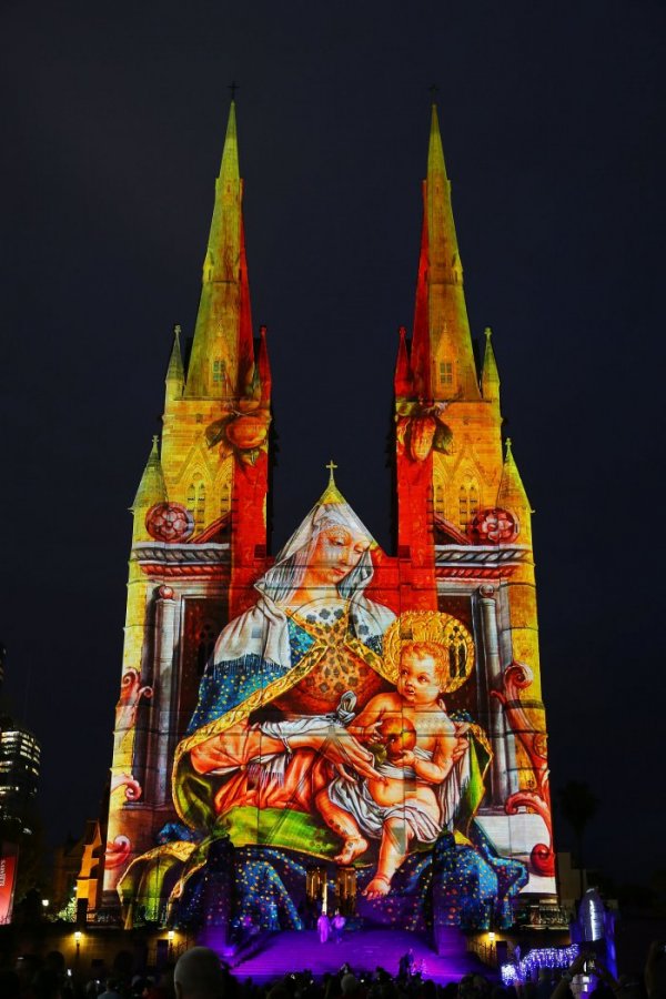 Рождественское световое шоу в Сиднее (13 фото)