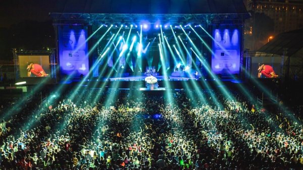 Топ-10: Крупнейшие музыкальные фестивали в мире