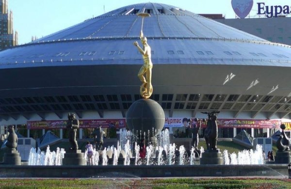 В Москве цирковые гимнасты из Северной Кореи продемонстрировали уникальный номер