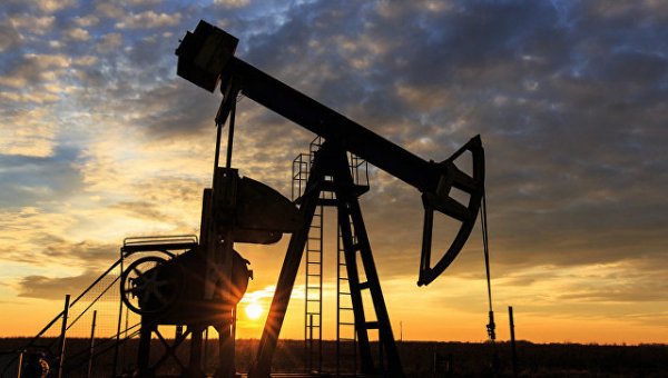 Встреча в Алжире должна решить вопрос заморозки добычи нефти