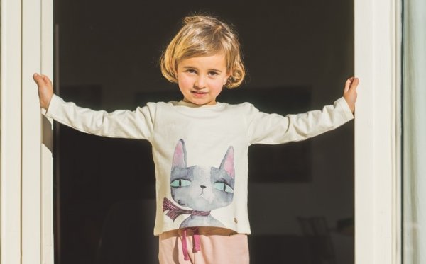 Известный бренд из Италии создал одежду для детишек с грустнымикотиками