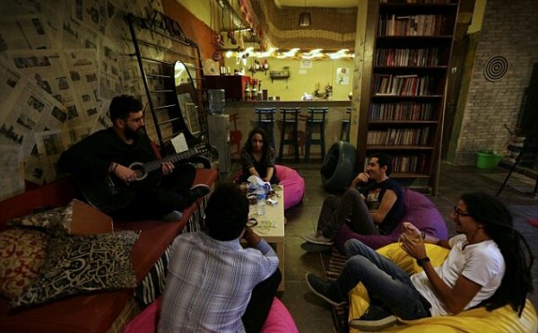 В Египте появился книжный магазин с «помещением крика»