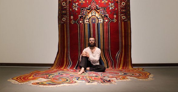В Нью-Йорке проходит выставка азербайджанского художника, которого на родине считают сумасшедшим