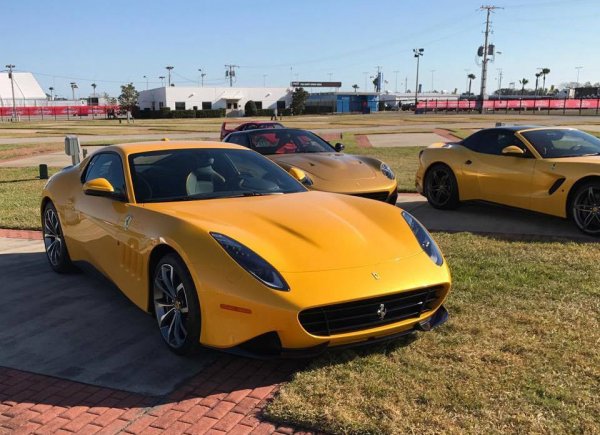Компания Ferrari продала уникальный суперкар, дабы оказать помощь родному государству