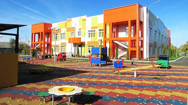В Таловском муниципалитете открыли уникальный детский сад со скалодромом